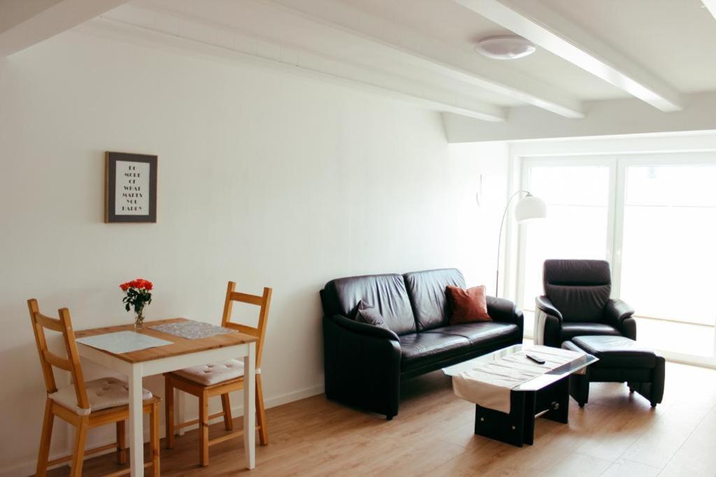 Ferienwohnung Fewo Nele Krummhörn Exterior foto